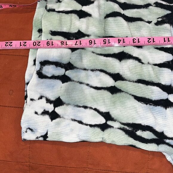 Daydreamer For Free People Tie-Dye Button-Up Long Sleeve Top Women size Medium - Picture 8 of 9